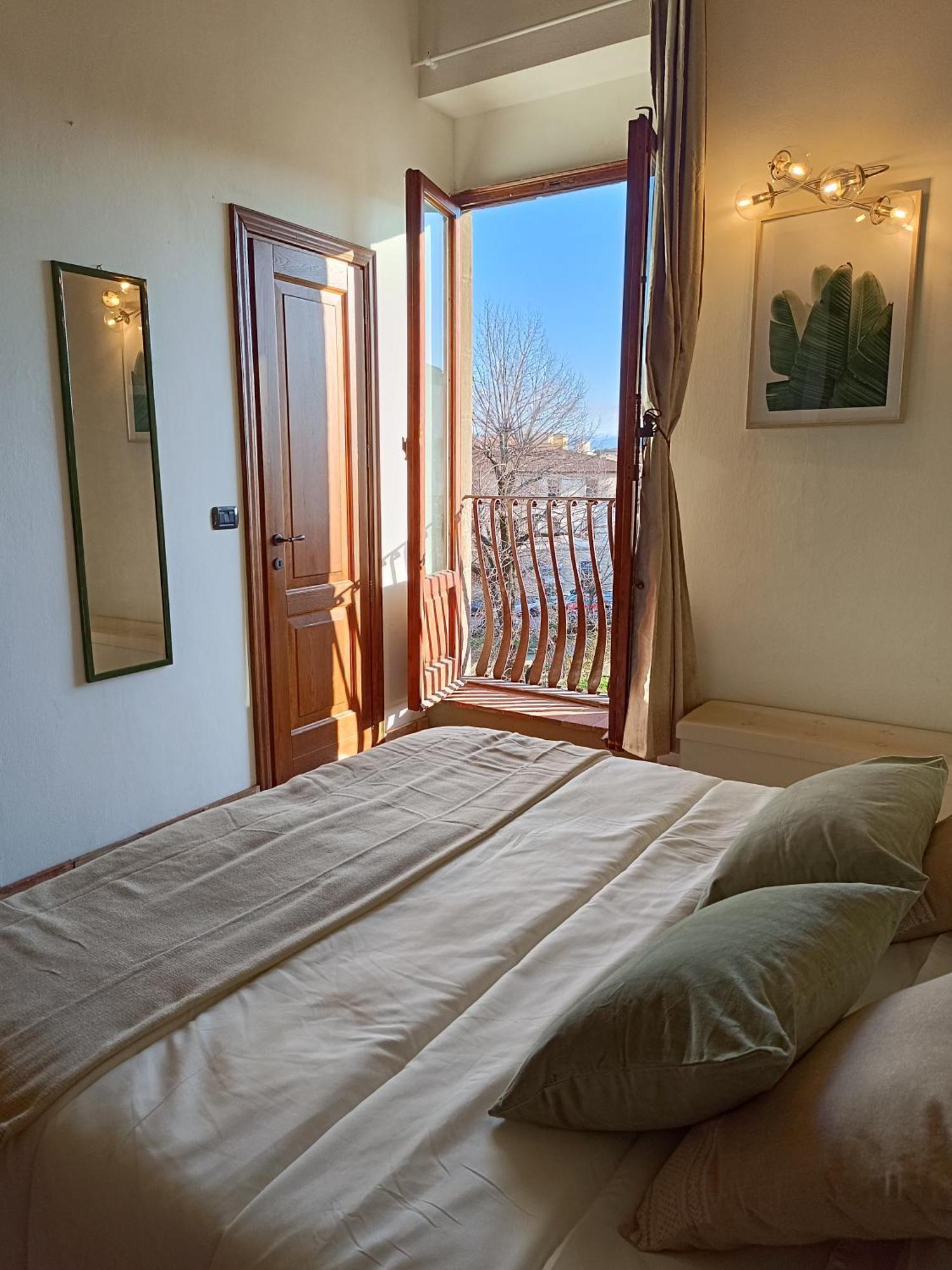 Florence Castle Apartment 2 Bedrooms, 2 Bathrooms Экстерьер фото